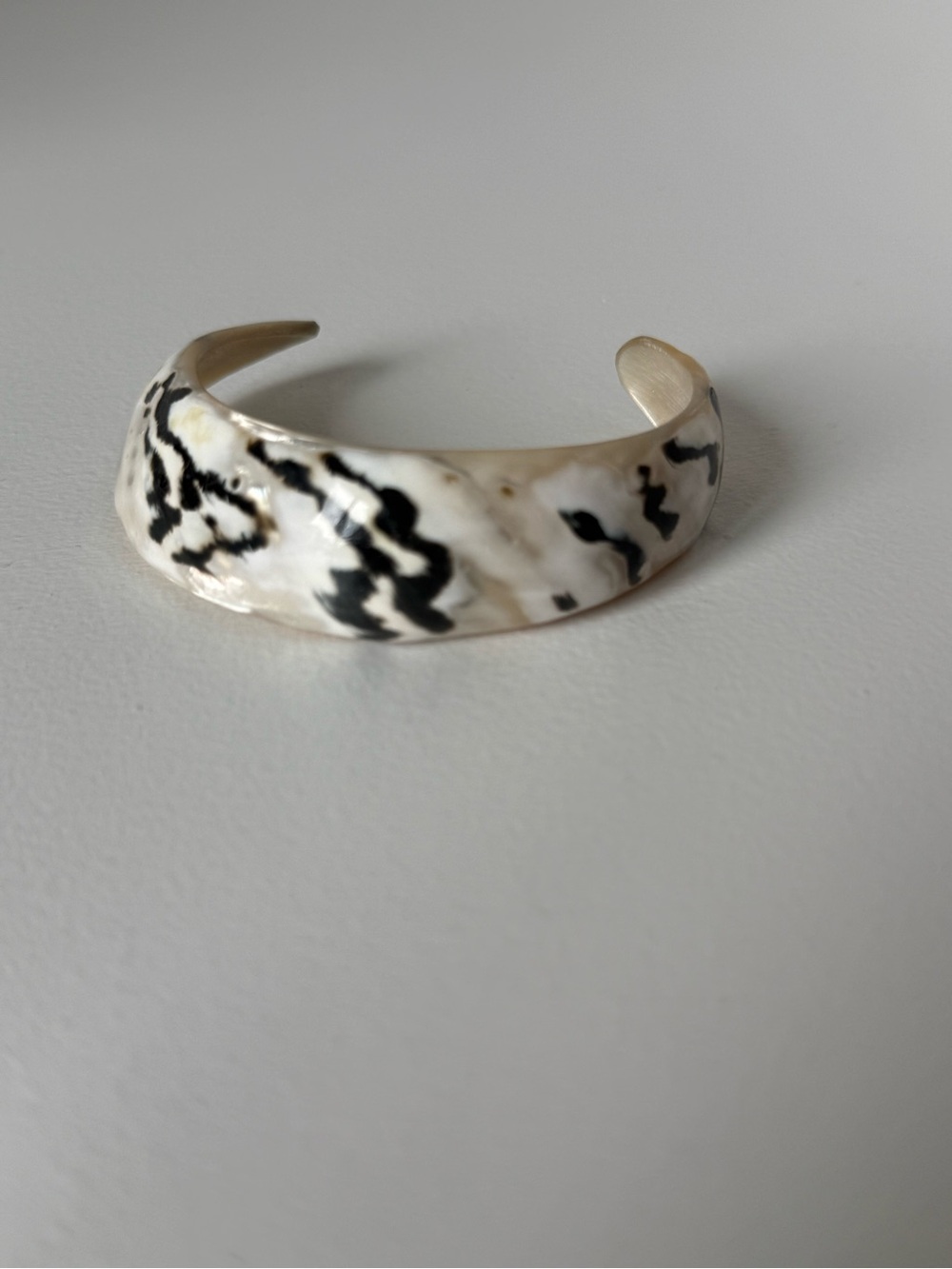 White and Black Patterned Resin Cuff Bracelet - Women Jewelry